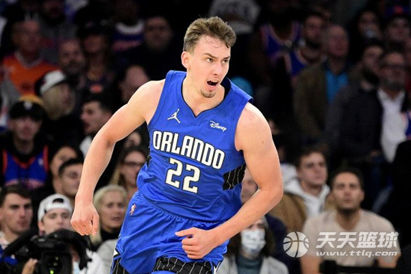 更是一次完 更是一次完